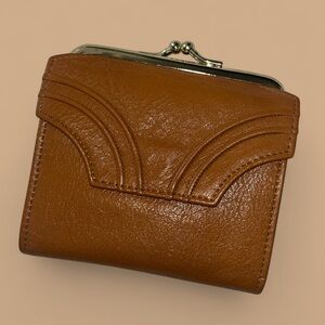 VTG PRINCESS GARDNER Cognac Leather Cowhide Wallet Coin Purse Kisslock Trifold